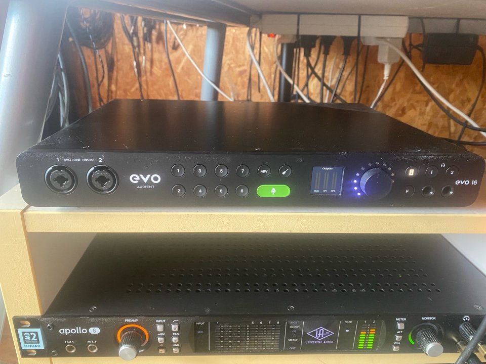 Tarjeta sonido audiencia evo 16 de segunda mano · Alicante · 300 €