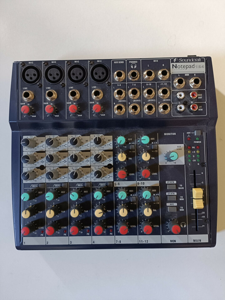 Soundcraft Notepad 124