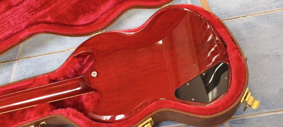 Gibson SG Standard 61 Cherry Vintage Wine 2022 de segunda mano · Foto 2 de 10 · Sevilla · 2000 €