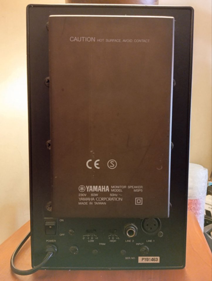 MONITORES YAMAHA MSP5