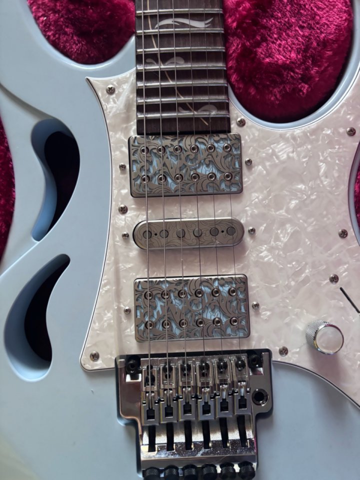 Ibanez Pia blue powder de segunda mano · Foto 2 de 5 · Zaragoza · 2500 €