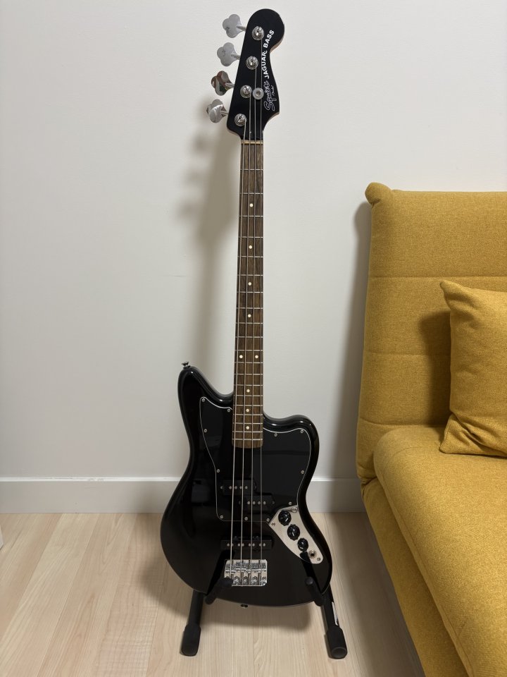 Squier Vintage Modified Jaguar Bass Special SS de segunda mano · Foto 1 de 6 · Madrid · 315 €