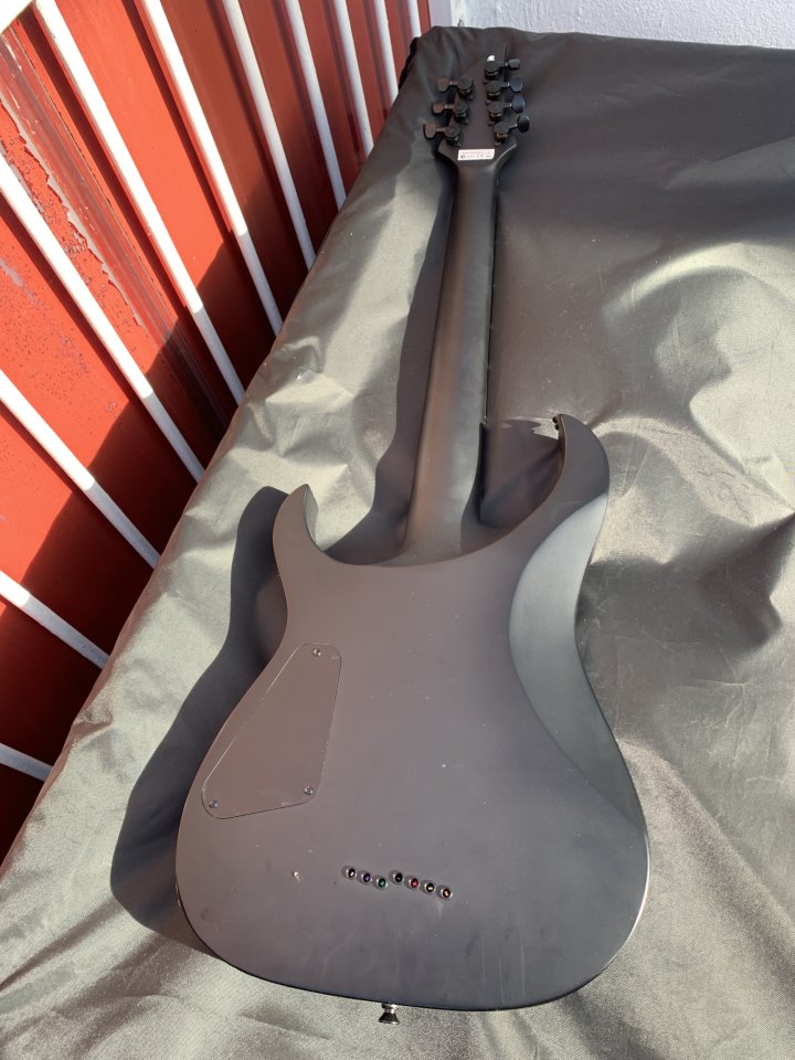 Harley Benton Baritone 7-SBK