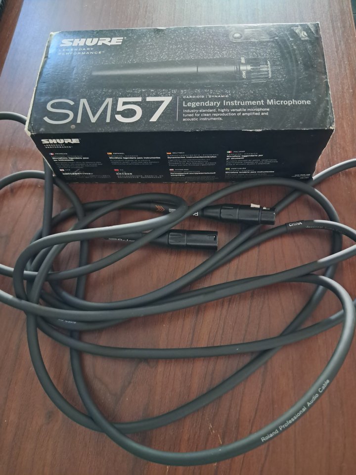 MICRO SHURE SM57 de segunda mano · Foto 1 de 5 · Cádiz · 80 €