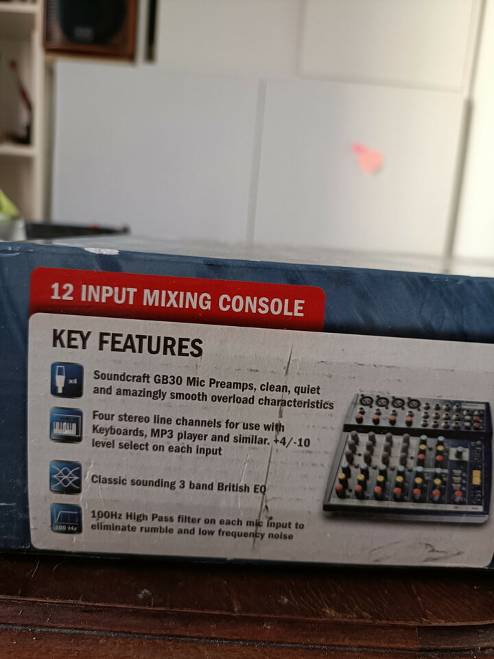 Soundcraft Notepad 124