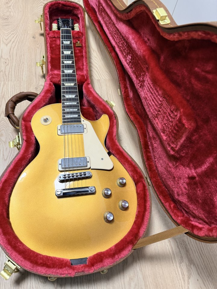Gibson les Paul deluxe Gold Top de segunda mano · Foto 3 de 3 · Barcelona · 1900 €