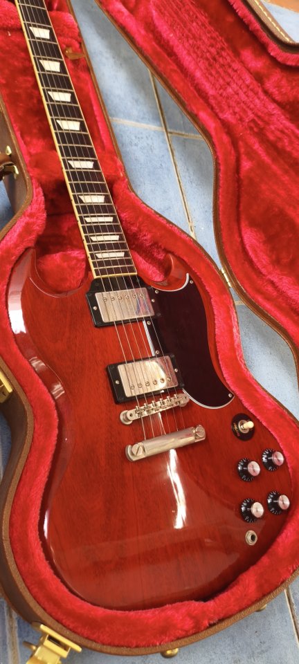 Gibson SG Standard 61 Cherry Vintage Wine 2022 de segunda mano · Foto 7 de 10 · Sevilla · 2000 €