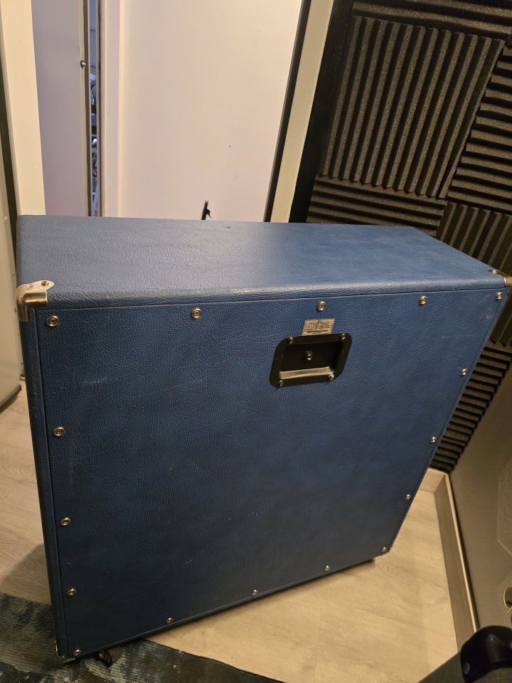 THE VALVE 100W BOUTIQUE ITALIANO (3CH, MIDI) + Flight Case + Pantalla 4x12