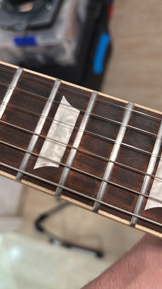 Luthier en Torremolinos de segunda mano · Foto 1 de 2 · Málaga