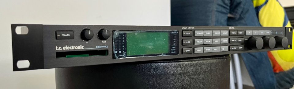 TC Electronic FireworX de segunda mano · Foto 3 de 4 · Gipuzkoa · 500 €