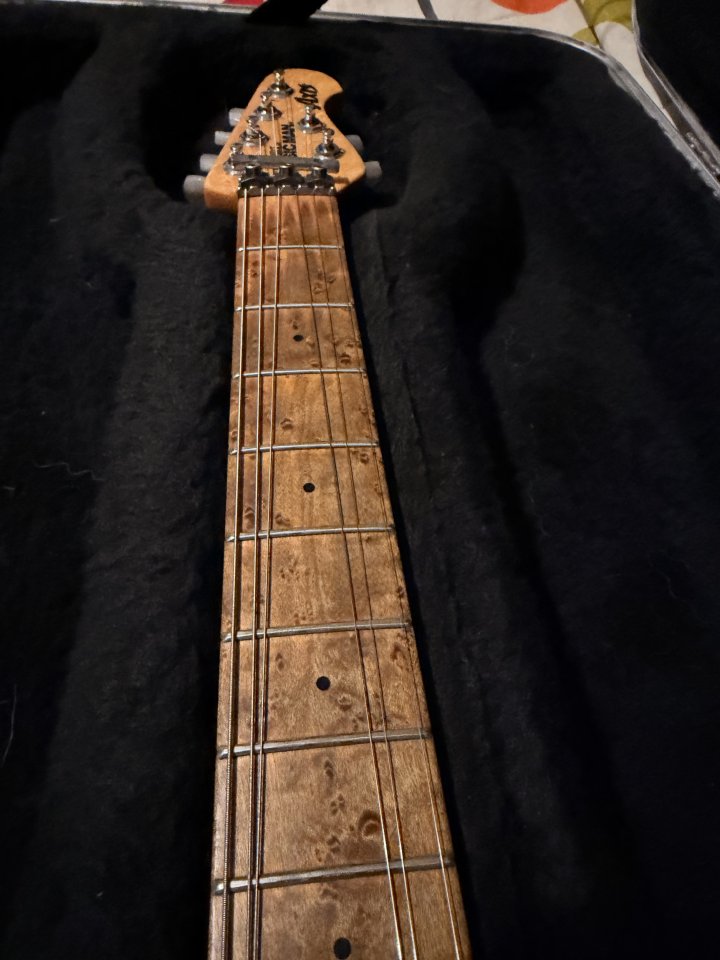 Musicman axis ( vendida)