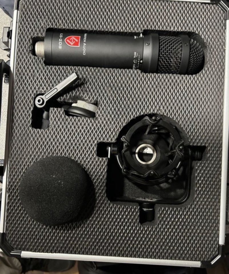 Lauten audio ls-208 de segunda mano · Valencia · 400 €