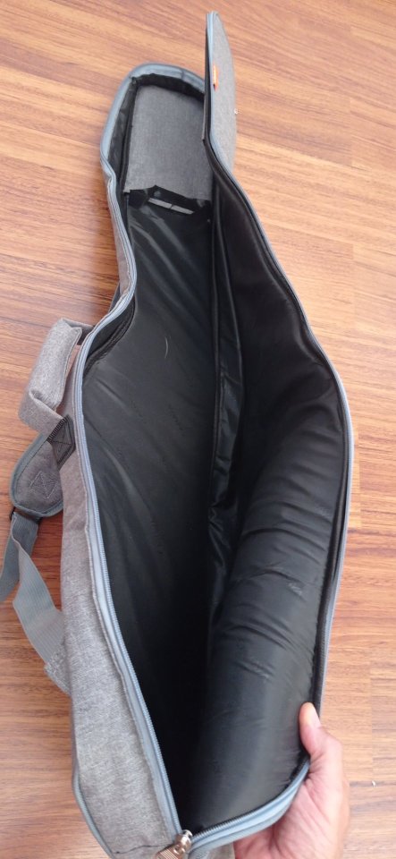 Funda para guitarra eléctrica de segunda mano · Foto 4 de 6 · Cuenca · 25 €