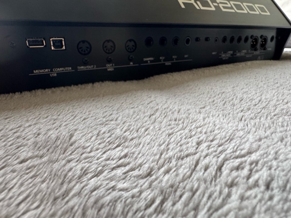 Roland Rd 2000 de segunda mano · Foto 2 de 6 · Barcelona · 1500 €