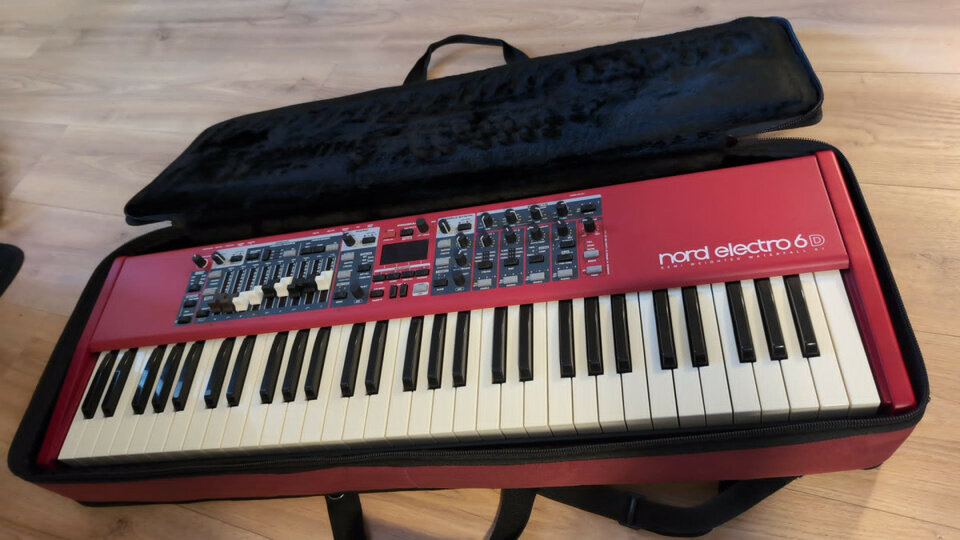 Nord Electro 6D 61