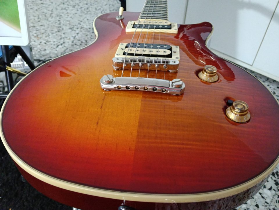 Godin Summit Classic Supreme Limited de segunda mano · Foto 7 de 10 · Gipuzkoa · 1250 €