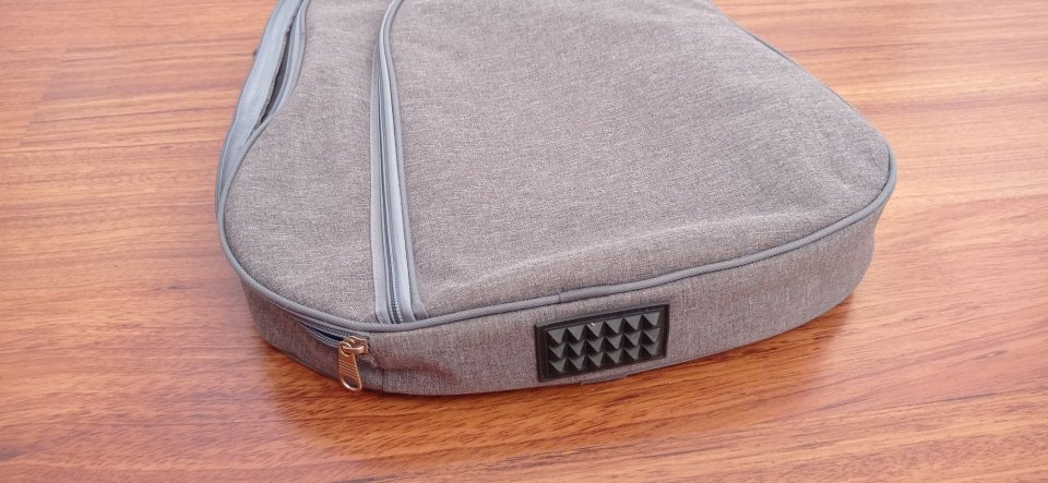 Funda para guitarra eléctrica de segunda mano · Foto 5 de 6 · Cuenca · 25 €
