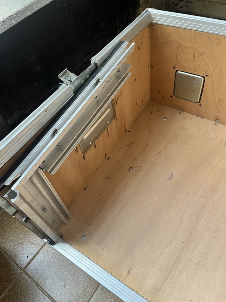 Flightcase para mesa de mezclas o similar de segunda mano · Foto 5 de 6 · Barcelona · 50 €