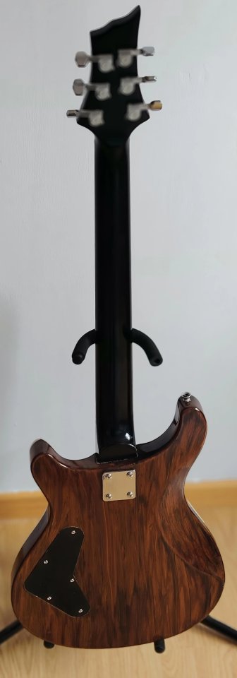 Guitarra electrica Elg. de segunda mano · Foto 9 de 10 · Madrid · 350 €