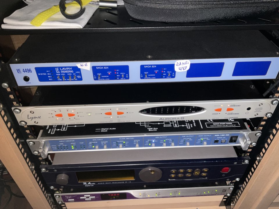 Mac Studio,Lynx Aurora,Tube-Tech LCA2B, Culture Vulture, RME, Apogee, Lavry de segunda mano · Foto 2 de 2 · Pontevedra · 1000 €