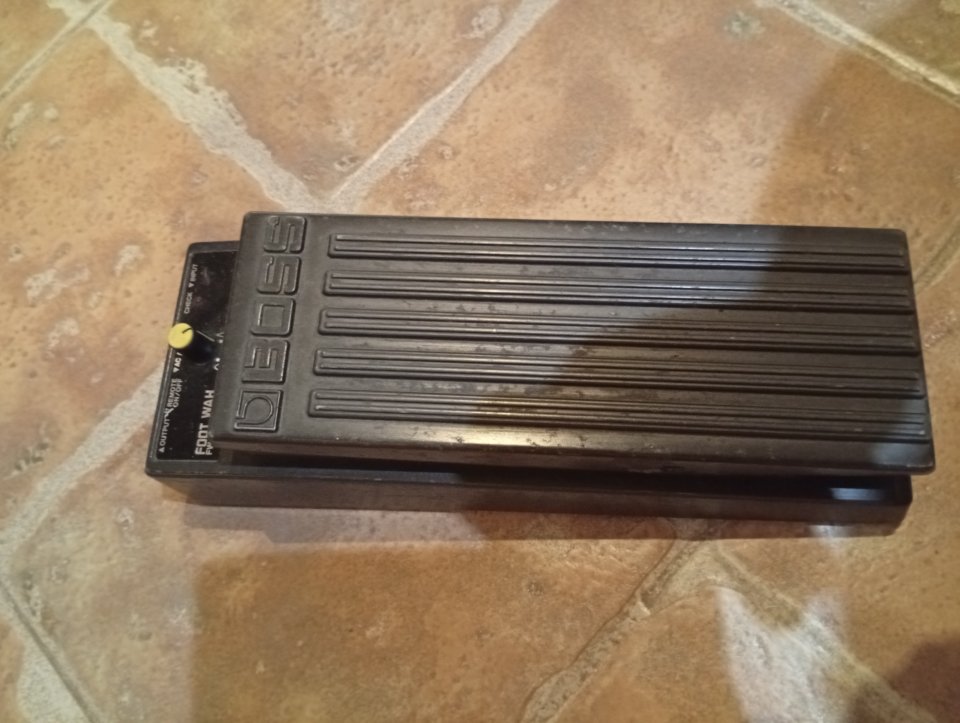 BOSS Foot Wah FW-3 de segunda mano · Foto 1 de 2 · Valencia · 40 €