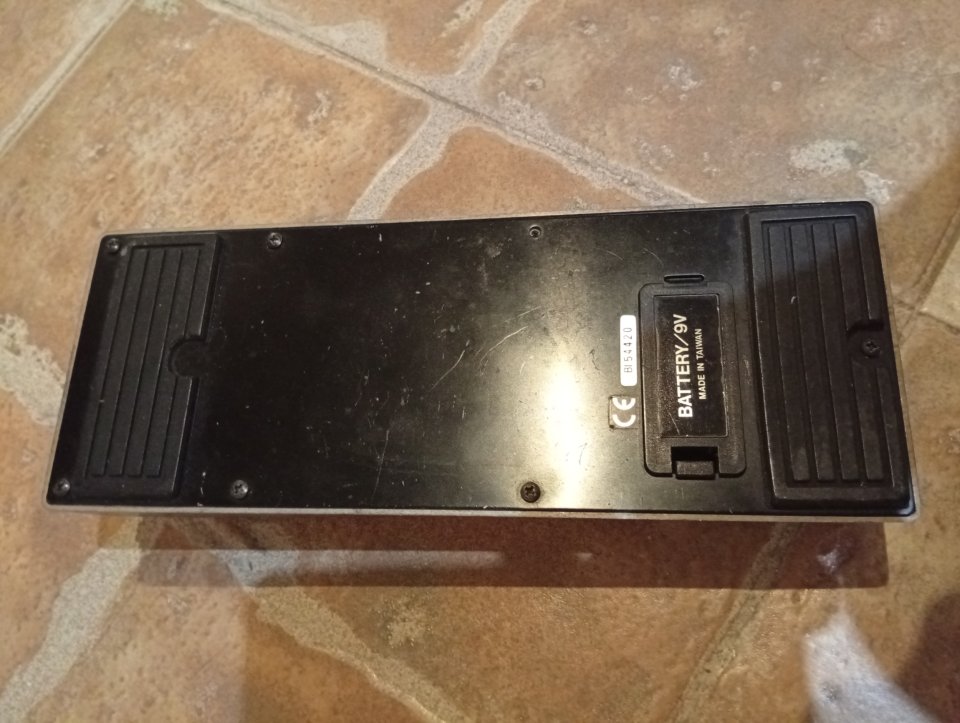 BOSS Foot Wah FW-3 de segunda mano · Foto 2 de 2 · Valencia · 40 €