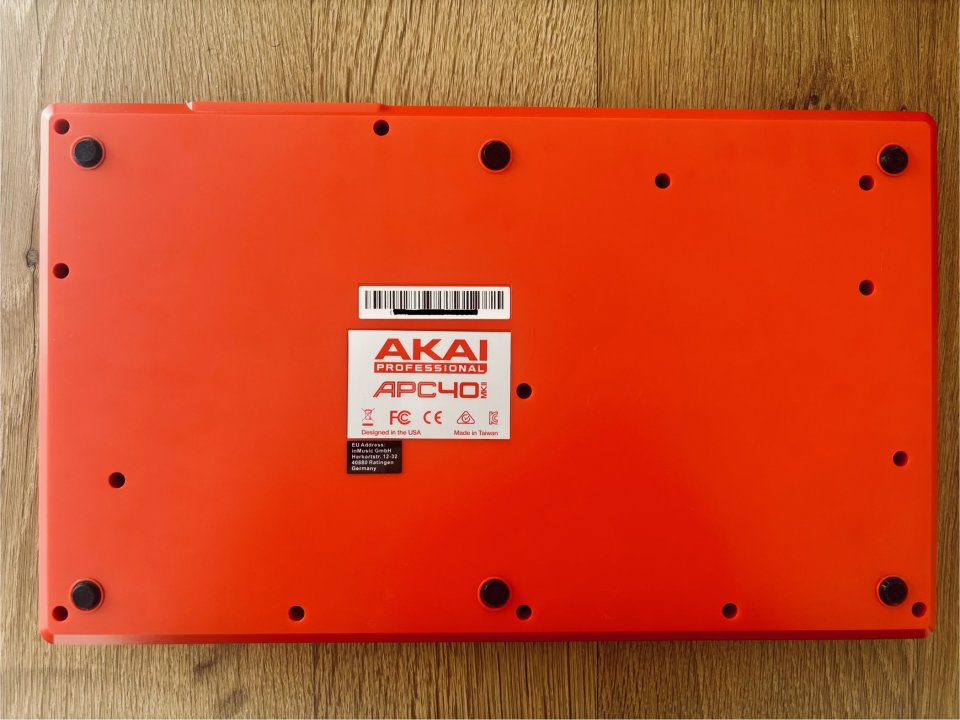 Akai APC40 MKII Controlador MIDI de segunda mano · Foto 4 de 4 · Madrid · 280 €