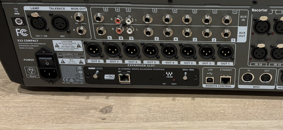 Behringer x32 compact + S32 + extras