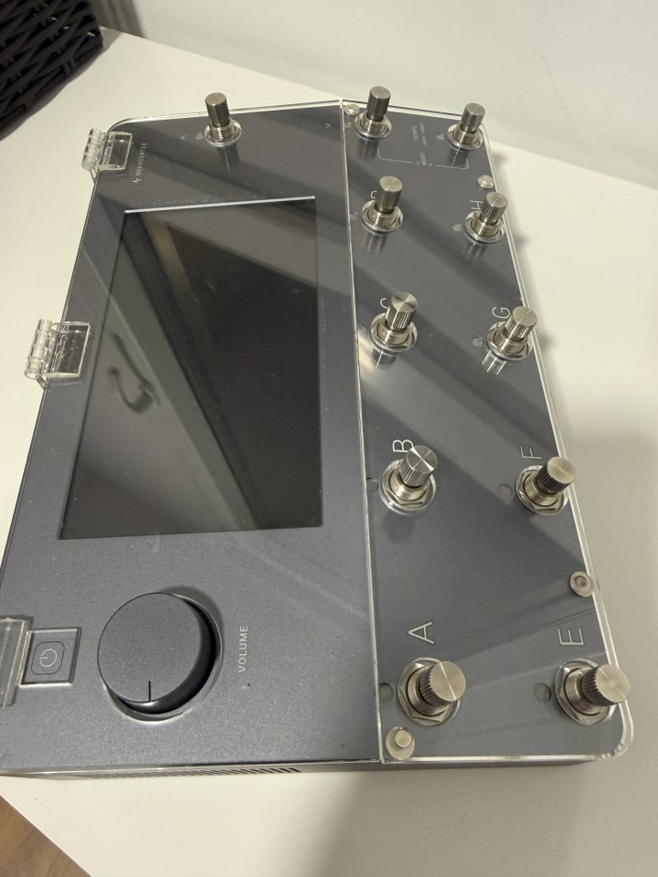 Neural DSP Quad Cortex de segunda mano · Foto 4 de 5 · Madrid · 1200 €