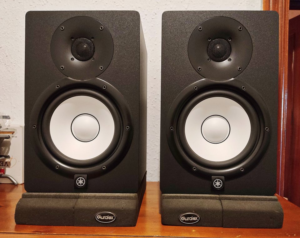 Pareja Monitores Yamaha HS7 de segunda mano · Foto 3 de 10 · Barcelona · 325 €