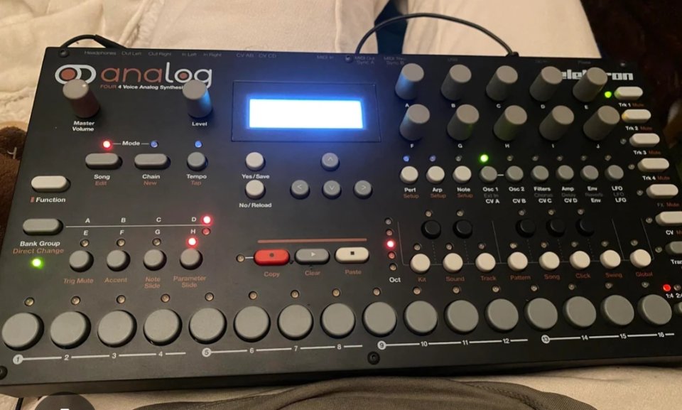 Elektron analog four mk1 de segunda mano · Madrid · 450 €