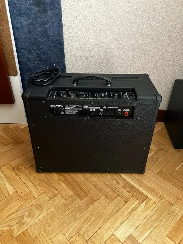 Amplificador Vox Valvetronix AD50VT