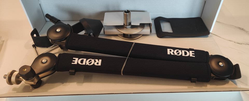 Micrófono dinámico Sennheiser MD 421 Kompakt (2026) + Rode PSA1+ de segunda mano · Foto 8 de 10 · Araba · 280 €