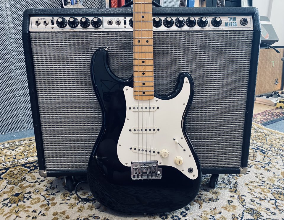 Fender Stratocaster 1983 Dan Smith Era (VIDEOS)