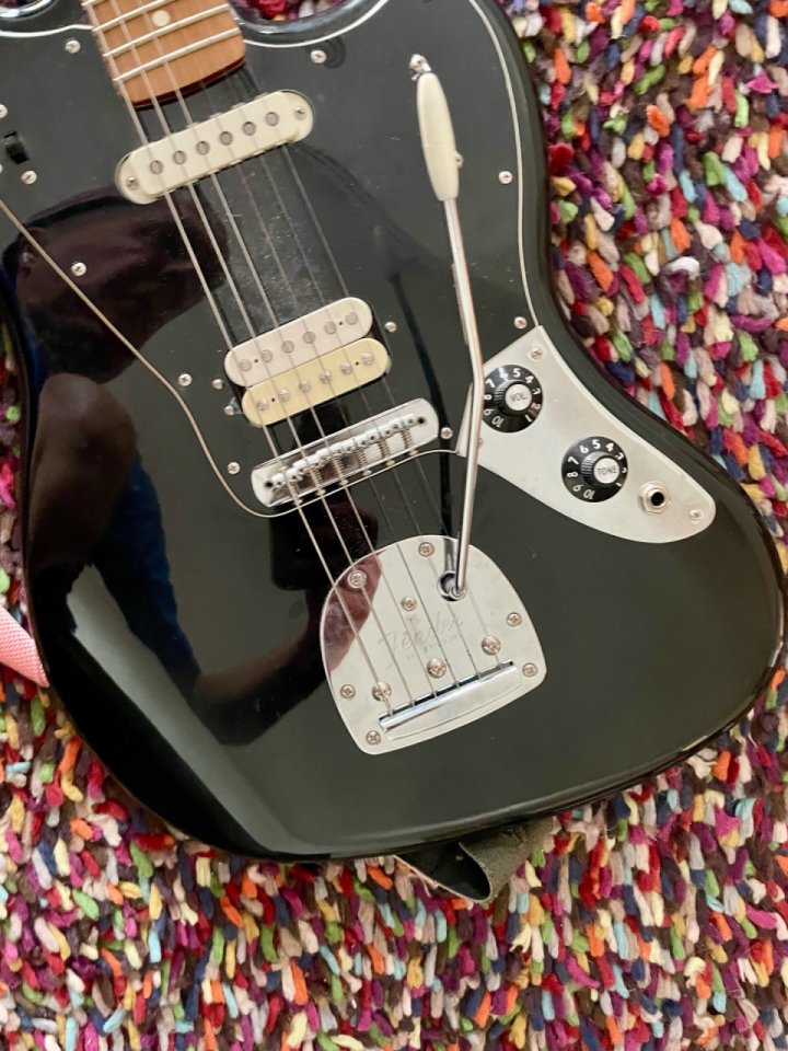 Fender Player Jaguar PF BLK de segunda mano · Foto 4 de 8 · Madrid · 549 €