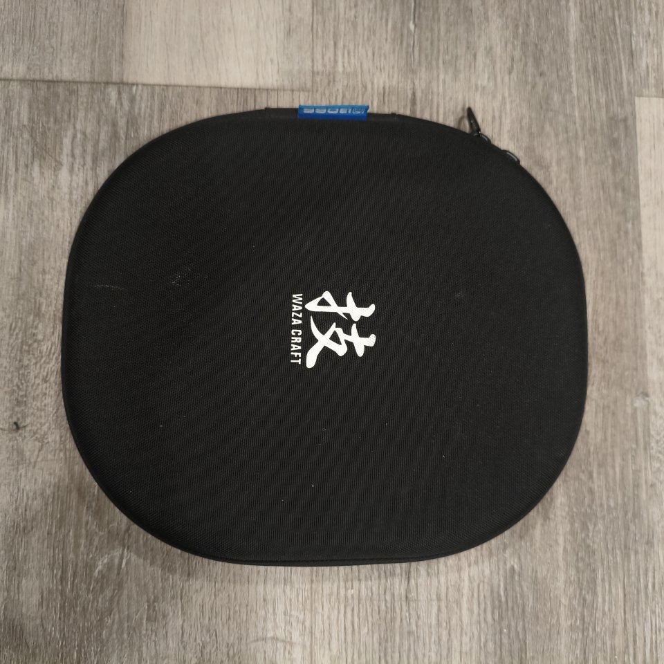 Auriculares Boss Waza Air