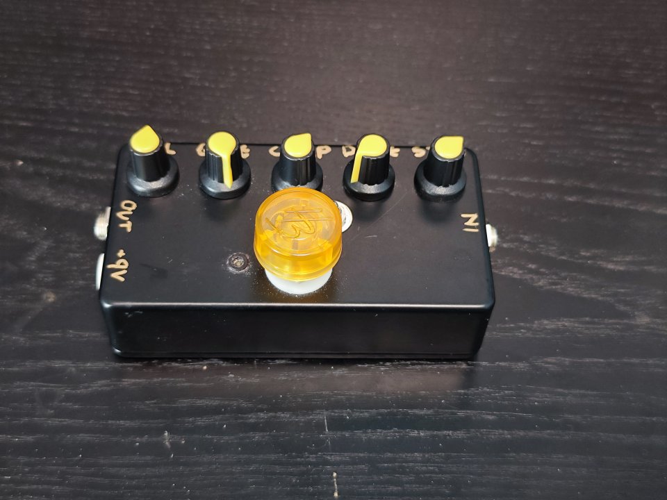 Pedal clon de ZVEX Fat Fuzz Factory