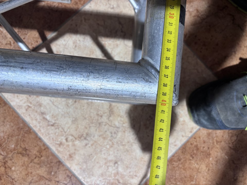 Trusses y accesorios de unión de segunda mano · Foto 1 de 10 · Cádiz · 1 €