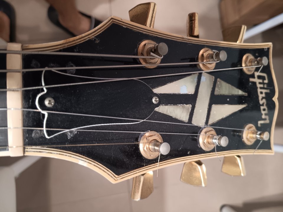 Gibson Les Paul Custom (1989) – Fabricada en Kalamazoo – Pastillas Tim Shaw – Estuche Protector Original de segunda mano · Foto 5 de 10 · Valencia · 2500 €