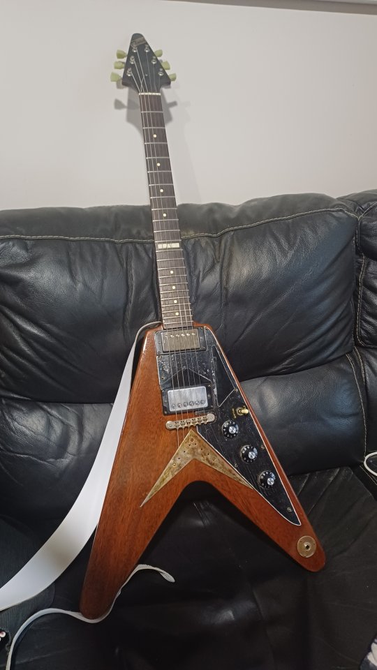 Flying V custom order Toxo luthier, como nueva.