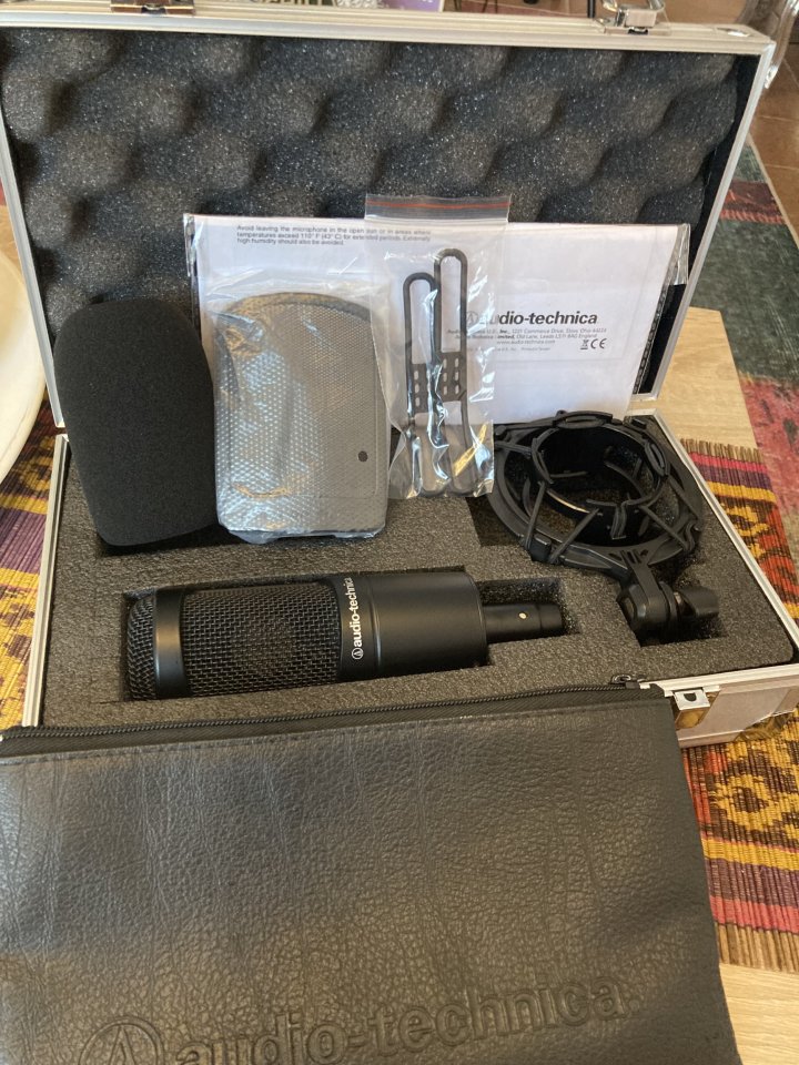 Audio-Technica AT2035 de segunda mano · Foto 1 de 8 · Alicante · 135 €
