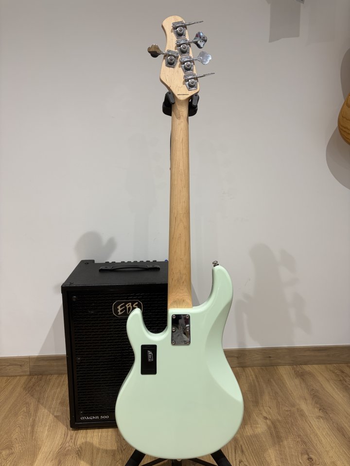 Sterling StingRay 5 Sub de segunda mano · Foto 3 de 4 · Córdoba · 500 €