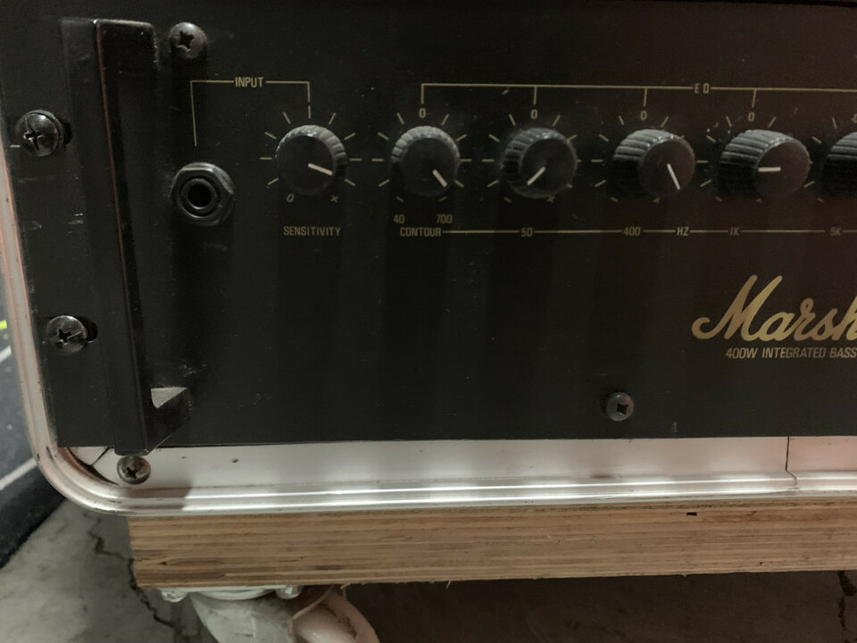 Cabezal de bajo Marshall 400W Integrated Bass System