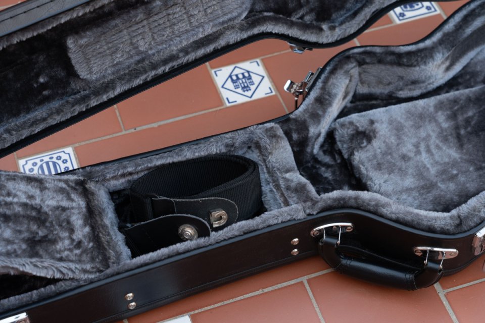 Epiphone Les Paul Tribute Plus Outfit Midnight Sapphire