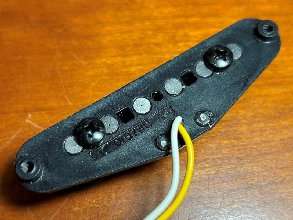 Juego pastillas Fender American Standard 1997 - Delta Tone de segunda mano · Foto 9 de 10 · Barcelona · 165 €