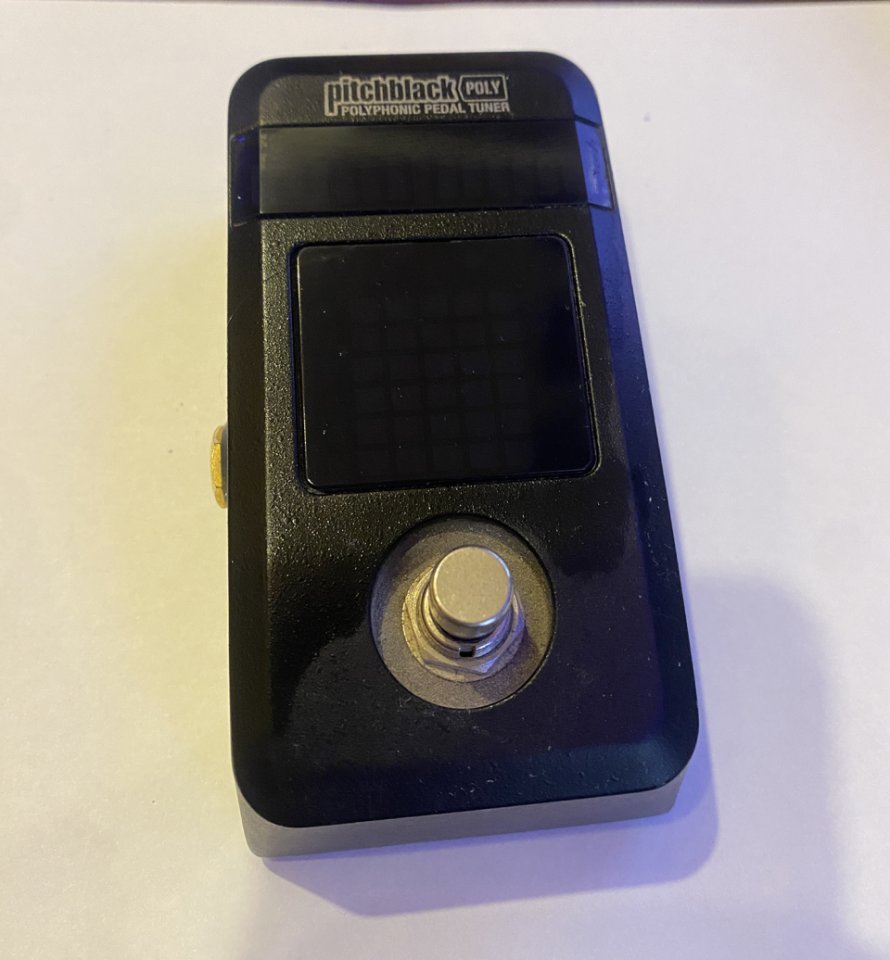 Afinador Korg Pitchblack Poly PB3 en buen estado sin caja