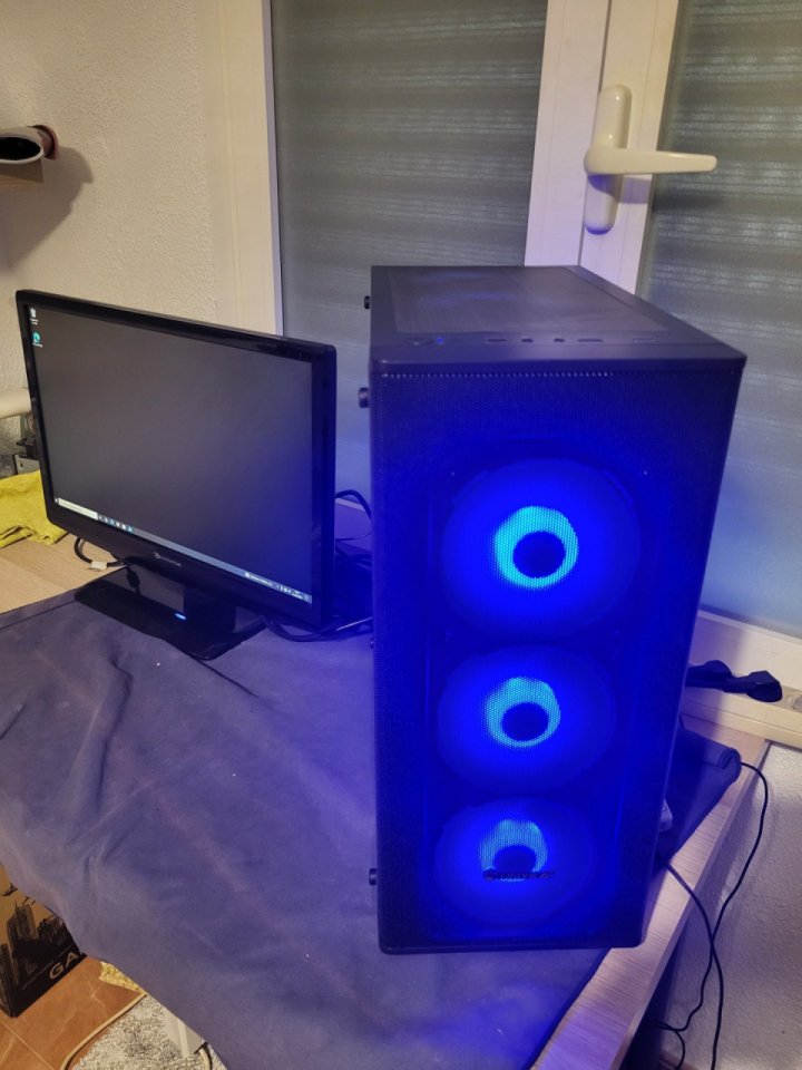 PC ideal para grabar de segunda mano · Foto 3 de 3 · Albacete · 300 €