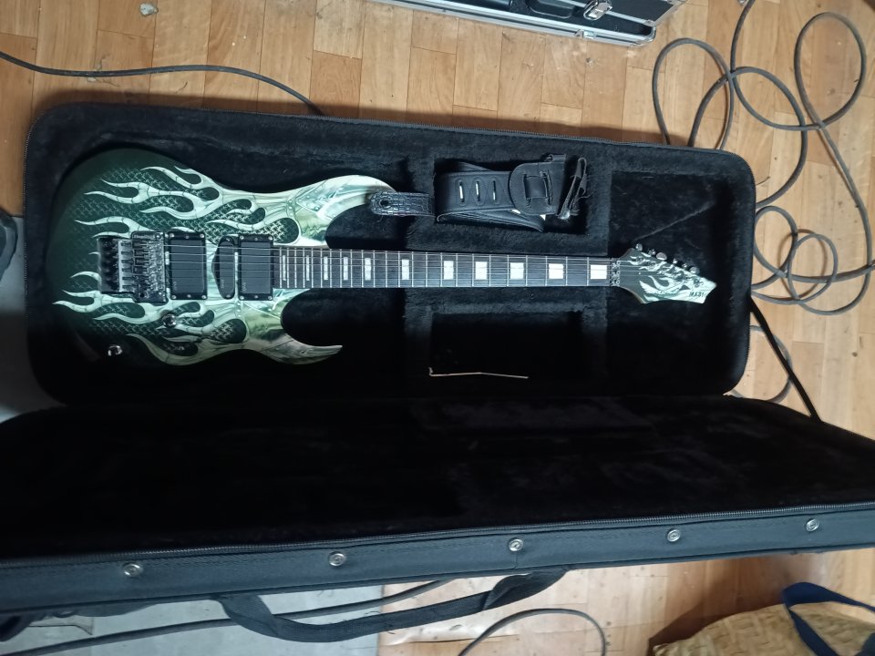 Dean MAB1 Armored Flame solo unos días