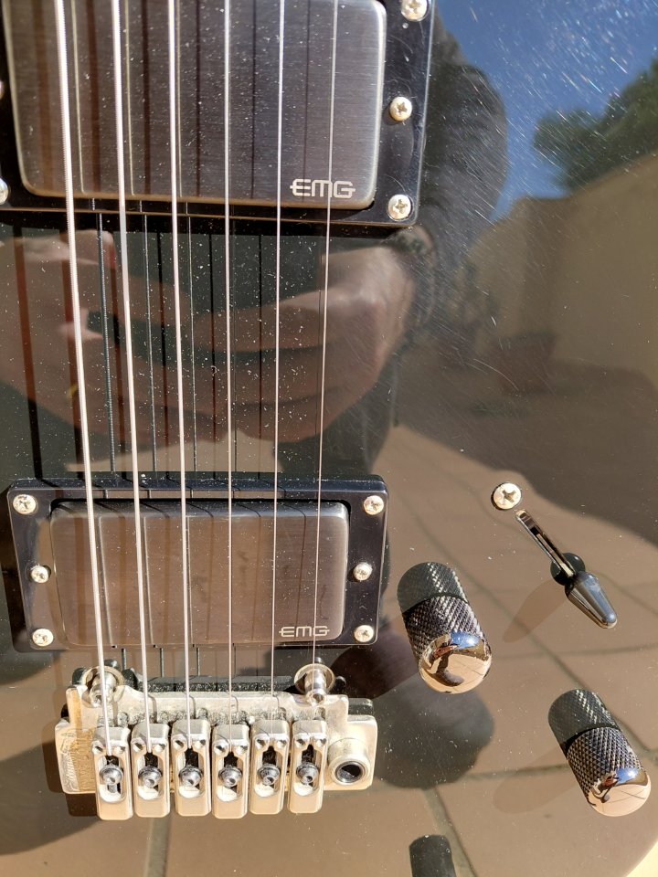 Harley Benton Fusion con Emegés