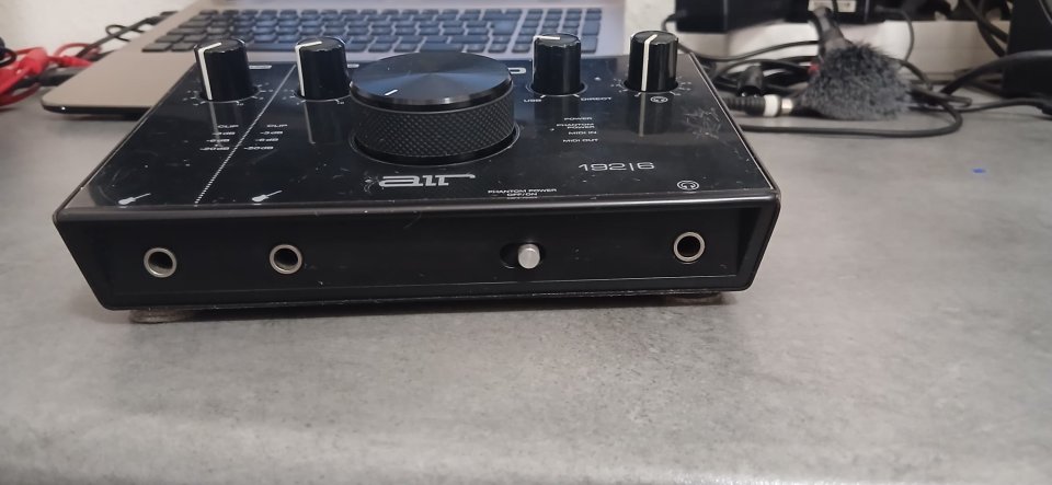 VENDO INTERFACE M-Audio AIR 192|6 de segunda mano · Foto 2 de 4 · Valencia · 120 €